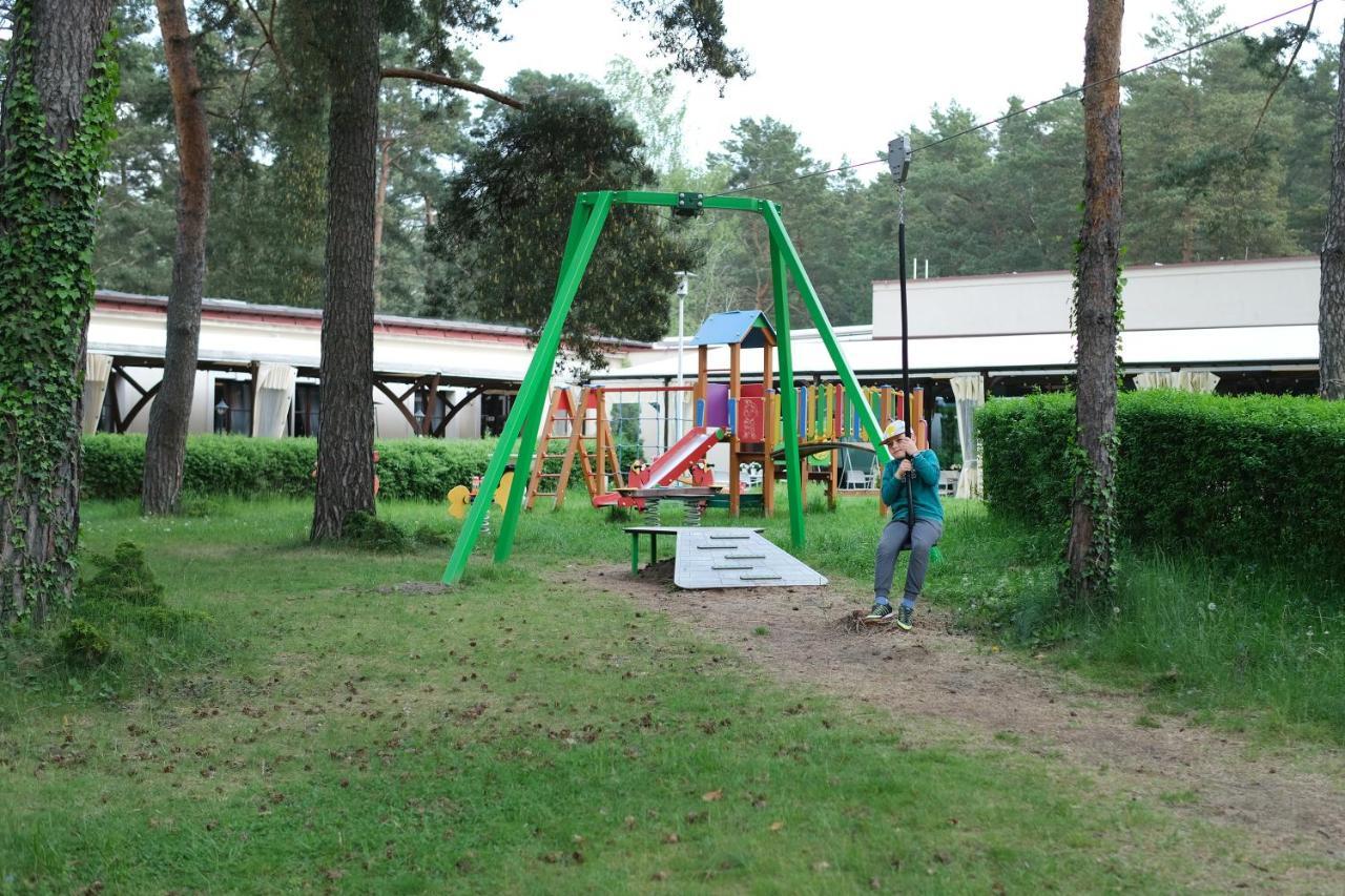 Park Rekreacyjno-Biznesowy Las Woda Wilga Exteriér fotografie