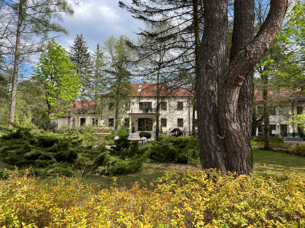 Park Rekreacyjno-Biznesowy Las Woda Wilga Exteriér fotografie